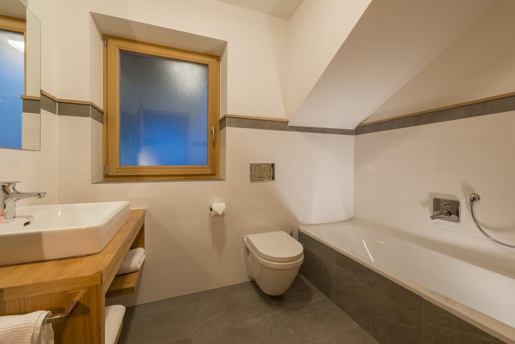 Waldheim Appartements Brixen Rum bild